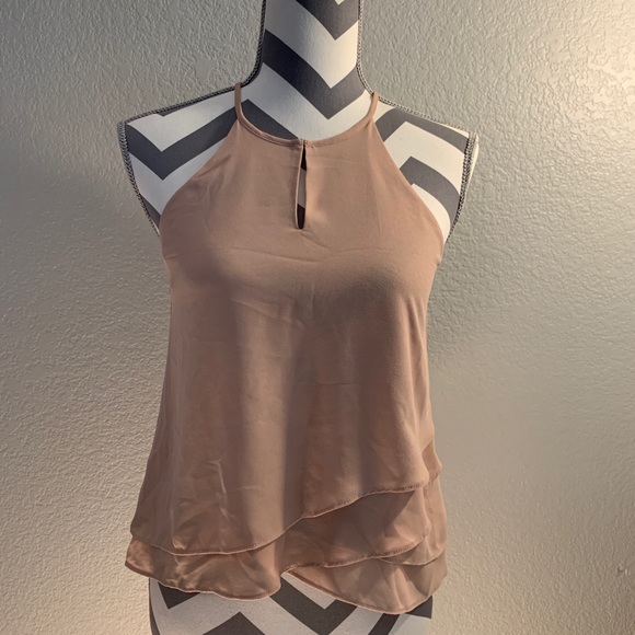Norah Tops - ⭐️ 3 for 10⭐️ Norah. Preloved top